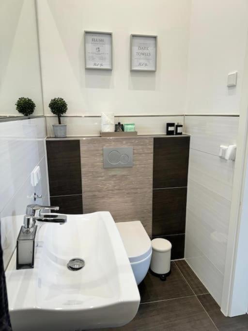 Accommodatie bij particulieren Heaven Homes - 5 Min Bis Zur Duesseldorfer Innenstadt *